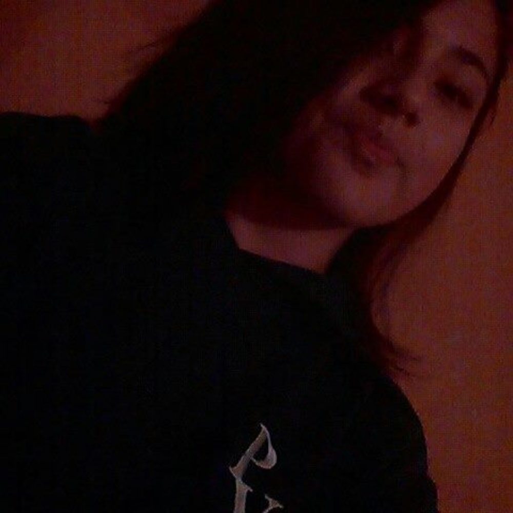 Meet your Posher, Alejandra